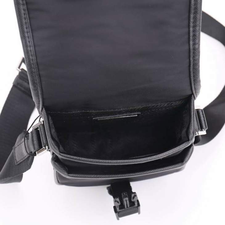 Picture of Prada Mens Bags _SKUfw202997807fw